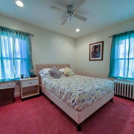 6 Minutes From The Falls! Spacious 2Nd Floor Apartment Sleeps 5 Niagara Falls Exterior photo