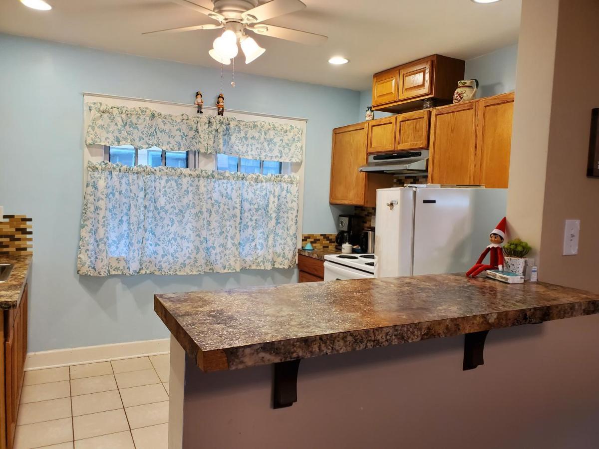 6 Minutes From The Falls! Spacious 2Nd Floor Apartment Sleeps 5 Niagara Falls Exterior photo